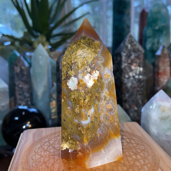 🎄SALE🎄River Agate Crystal Tower! - Picture 5 of 9